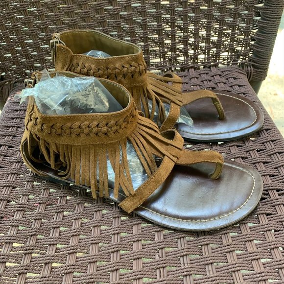 Minnetonka Boho Style Brown Suede Fringe Tassel Sandals Size 9 - Picture 3 of 11